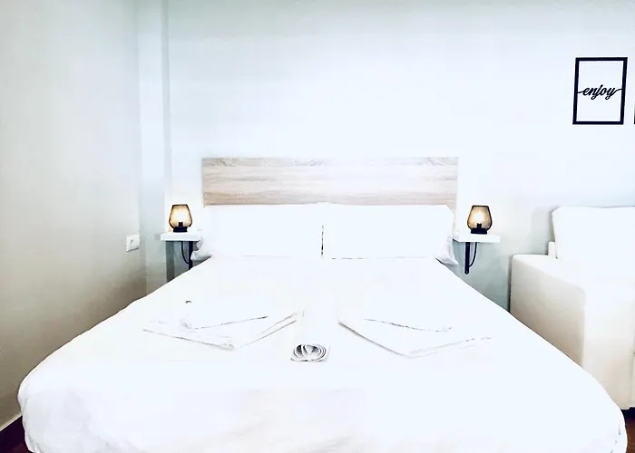 Plaza De Andalucia Con Parking コルドバ