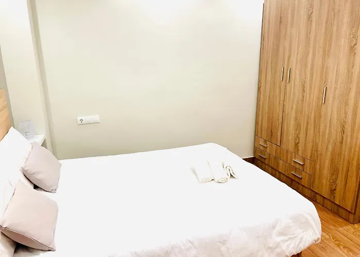 Plaza De Andalucia Con Parking Daire *