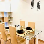 Plaza De Andalucia Con Parking Apartment