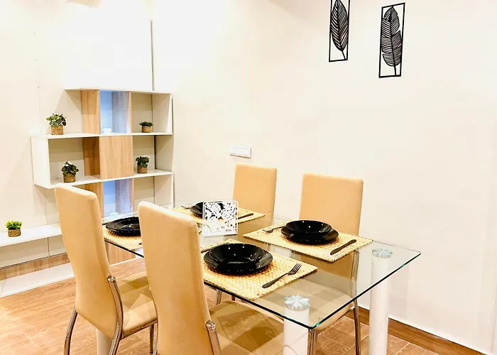 Plaza De Andalucía Con Parking Apartamento